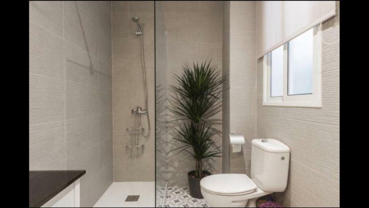 Apartament Reina Walencja Zewnętrze zdjęcie